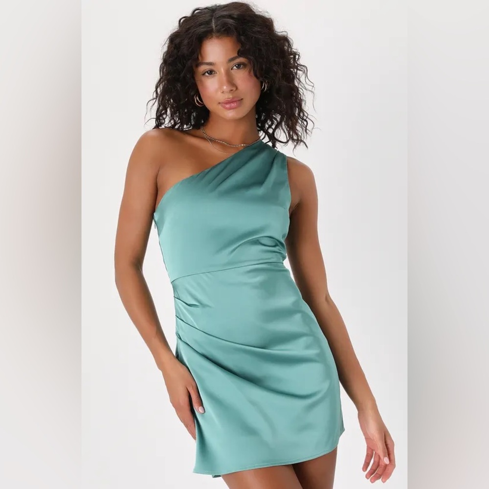 Lulu’s love me tonight one shoulder mini dress satin green